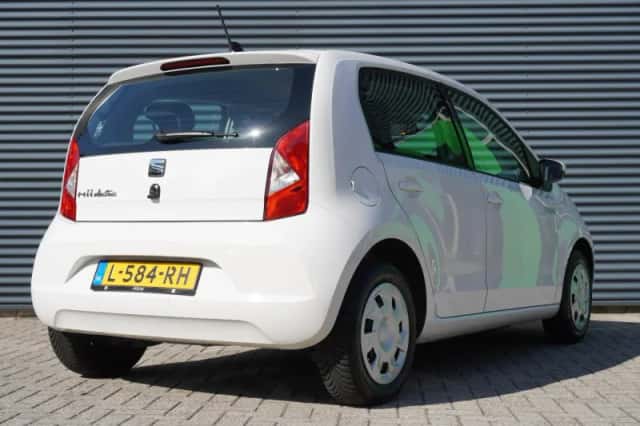 SEAT Mii (2021) thumbnail 2