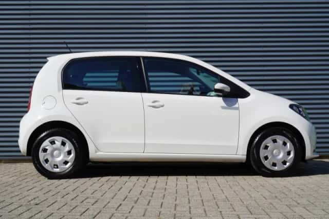 SEAT Mii (2021) thumbnail 3