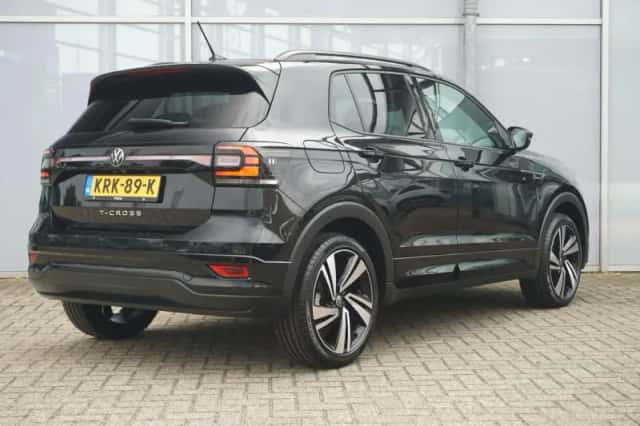 Volkswagen T-Cross (2023) thumbnail 2