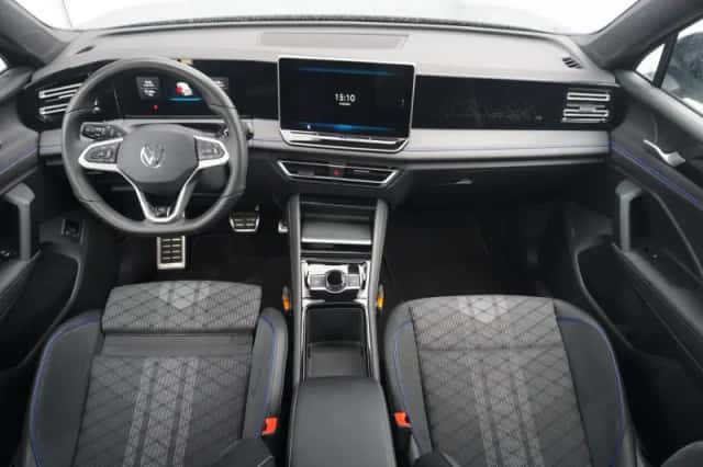 Volkswagen Tiguan (2025) thumbnail 5