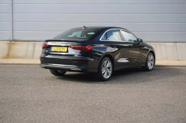 Audi A3 (2021) thumbnail 2