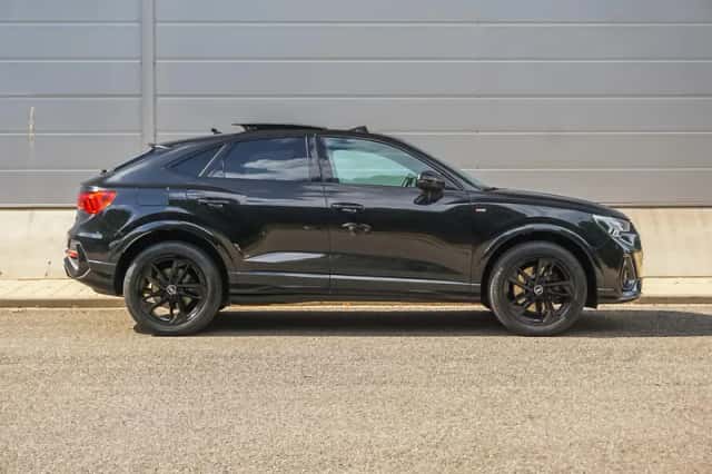 Audi Q3 (2023) thumbnail 3