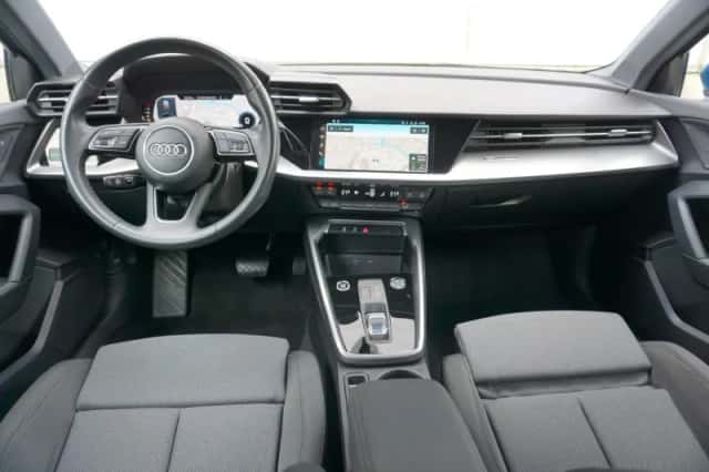 Audi A3 (2023) thumbnail 5