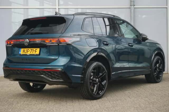 Volkswagen Tiguan (2025) thumbnail 2