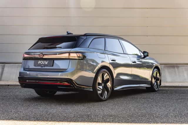 Volkswagen ID.7 (2026) thumbnail 2