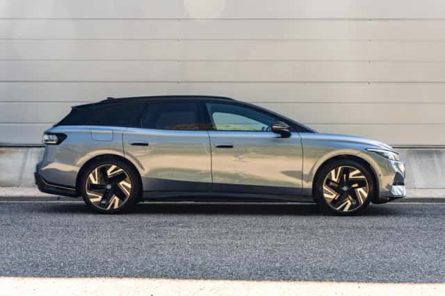 Volkswagen ID.7 (2026) thumbnail 3