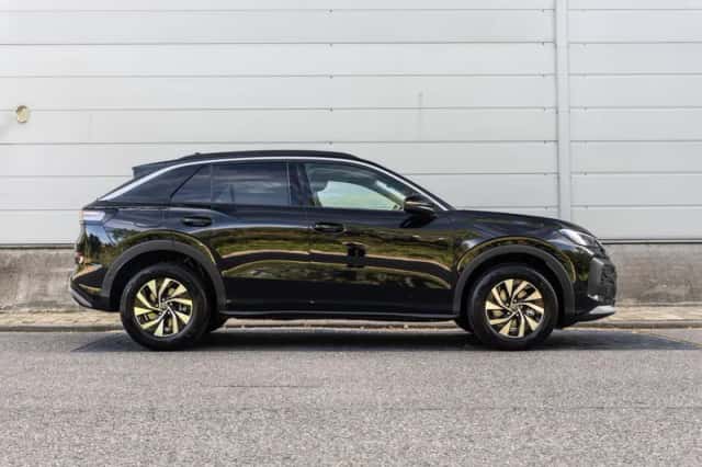 Volkswagen T-Roc (2026) thumbnail 3