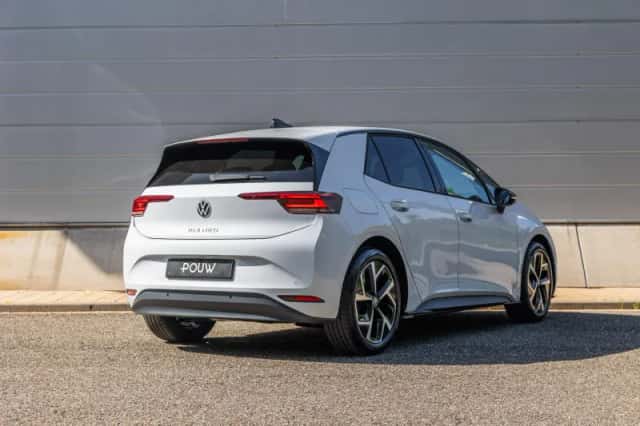 Volkswagen ID.3 (2026) thumbnail 2