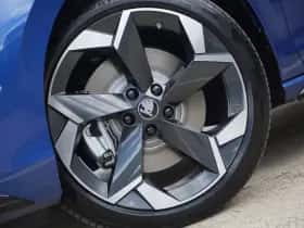 Škoda Superb (2025) thumbnail 12