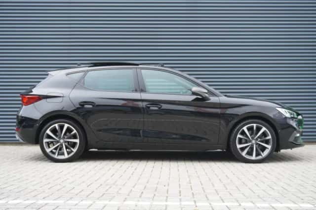 SEAT Leon (2020) thumbnail 3