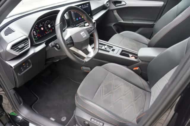 SEAT Leon (2020) thumbnail 4