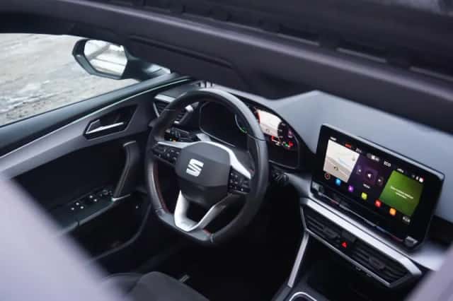 SEAT Leon (2020) thumbnail 5