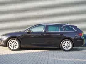 Škoda Octavia (2020) thumbnail 12