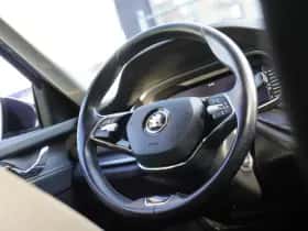 Škoda Octavia (2020) thumbnail 5