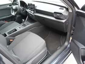 SEAT Leon Sportstourer (2023) thumbnail 5