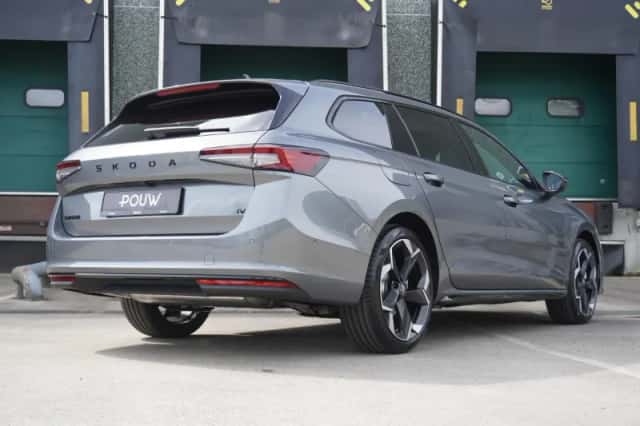 Škoda Superb (2026) thumbnail 2