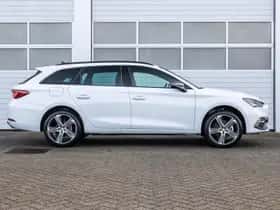 SEAT Leon Sportstourer (2025) thumbnail 3