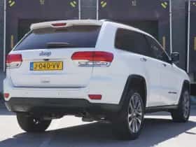 Jeep Grand Cherokee (2018) thumbnail 2
