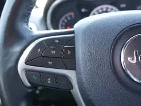 Jeep Grand Cherokee (2018) thumbnail 21