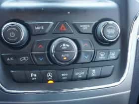 Jeep Grand Cherokee (2018) thumbnail 26