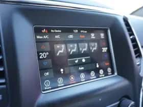 Jeep Grand Cherokee (2018) thumbnail 33