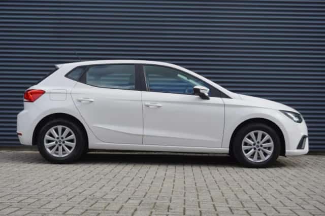 SEAT Ibiza (2023) thumbnail 3