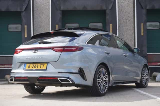 Kia Proceed (2021) thumbnail 2