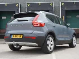 Volvo XC40 (2021) thumbnail 2