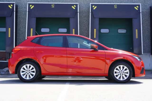 SEAT Ibiza (2022) thumbnail 3