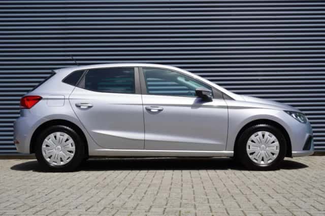 SEAT Ibiza (2021) thumbnail 3