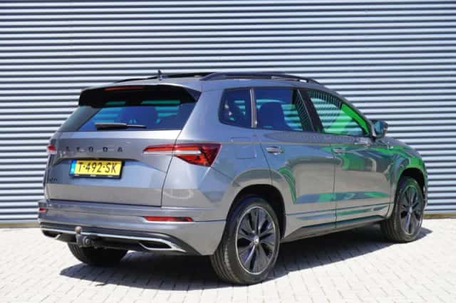 Škoda Karoq (2023) thumbnail 2