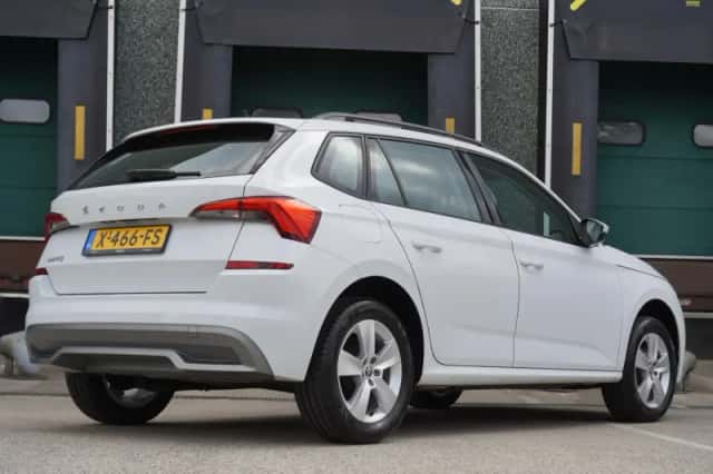 Škoda Kamiq (2023) thumbnail 2