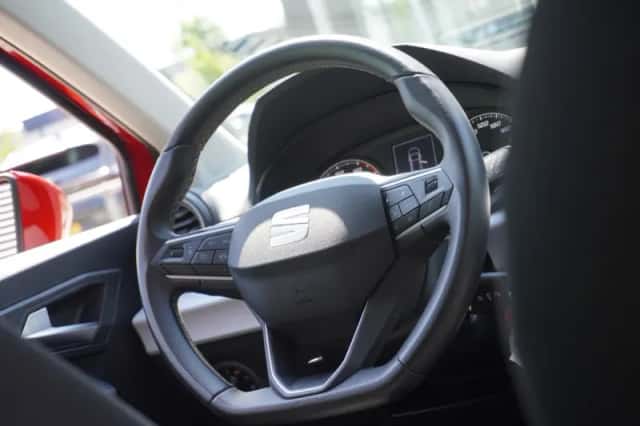 SEAT Ibiza (2022) thumbnail 5