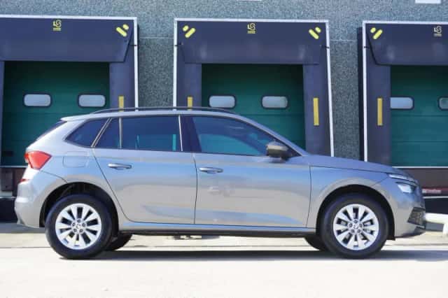Škoda Kamiq (2022) thumbnail 3