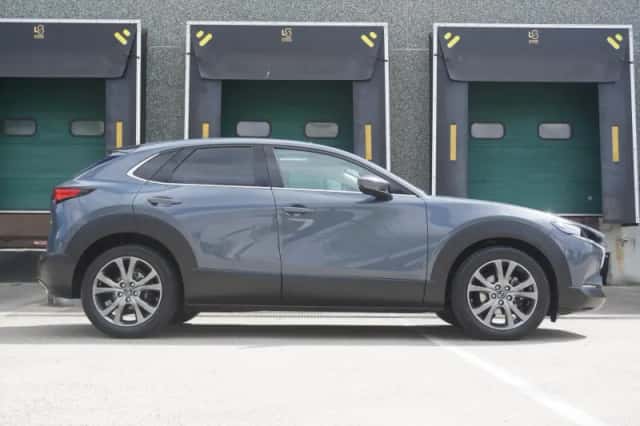 Mazda CX-30 (2020) thumbnail 3