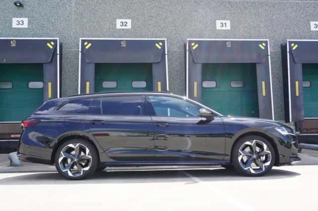 Škoda Superb (2025) thumbnail 3