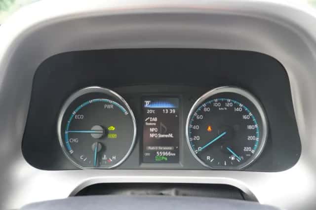 Toyota RAV4 (2018) thumbnail 5