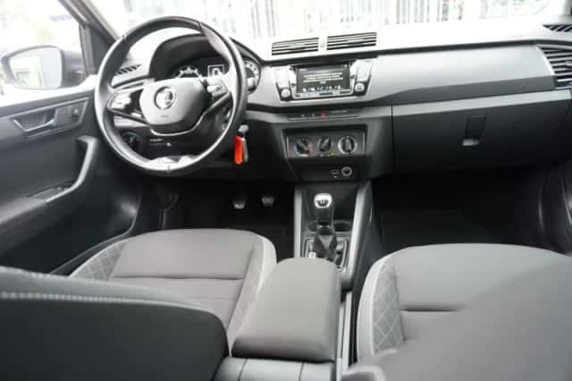 Škoda Fabia (2022) thumbnail 5