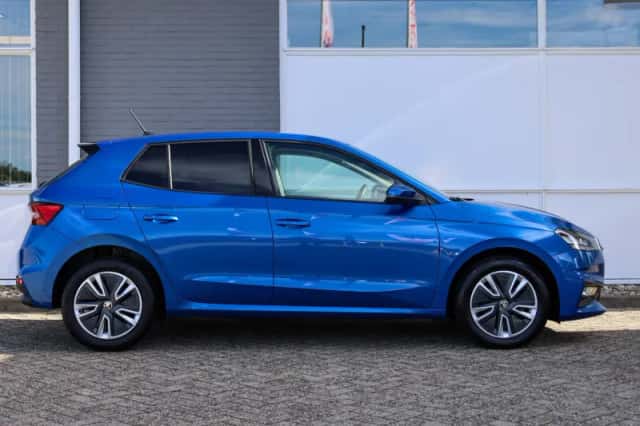 Škoda Fabia (2023) thumbnail 3