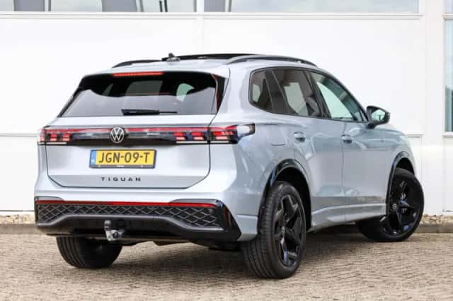 Volkswagen Tiguan (2025) thumbnail 2