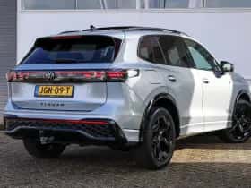 Volkswagen Tiguan (2025) thumbnail 2