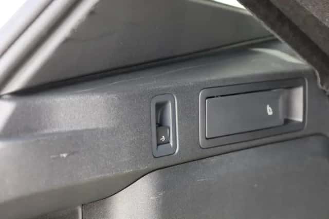 Volkswagen Tiguan (2025) thumbnail 23