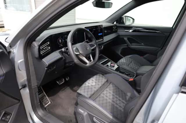 Volkswagen Tiguan (2025) thumbnail 26