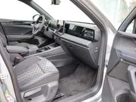 Volkswagen Tiguan (2025) thumbnail 32