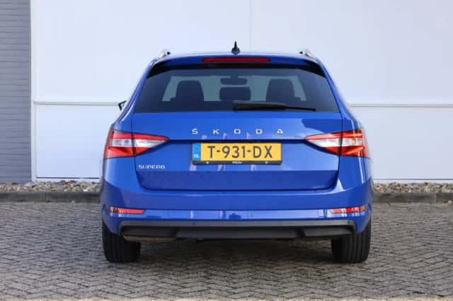 Škoda Superb (2023) thumbnail 11