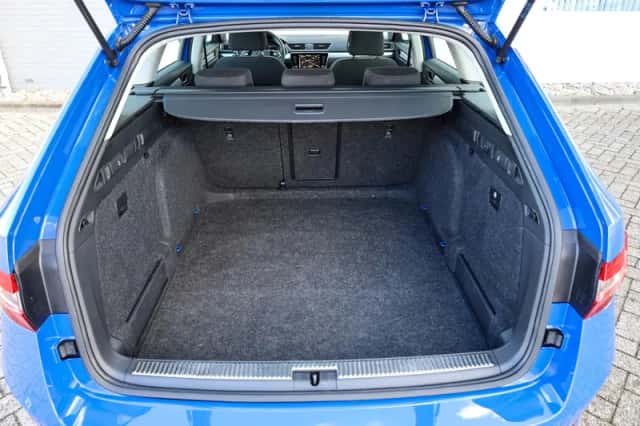 Škoda Superb (2023) thumbnail 12