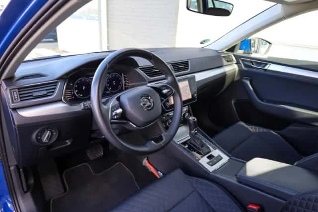 Škoda Superb (2023) thumbnail 17
