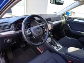 Škoda Superb (2023) thumbnail 17