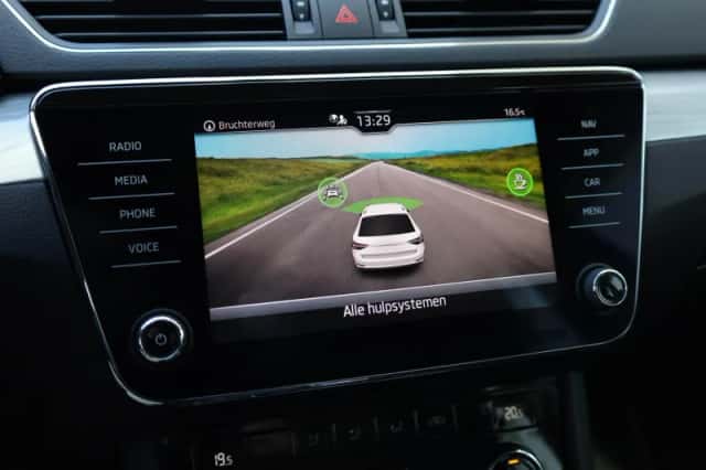 Škoda Superb (2023) thumbnail 31