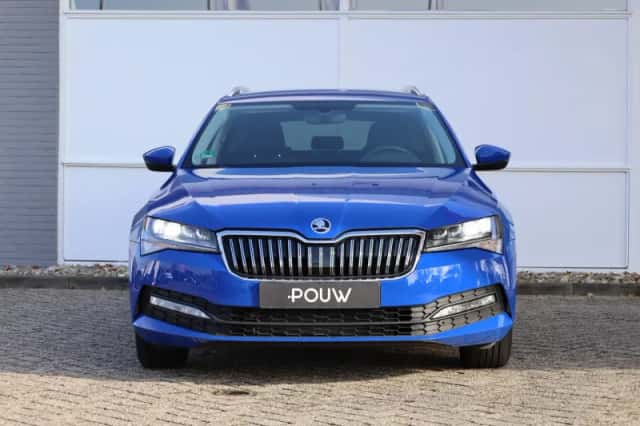 Škoda Superb (2023) thumbnail 8